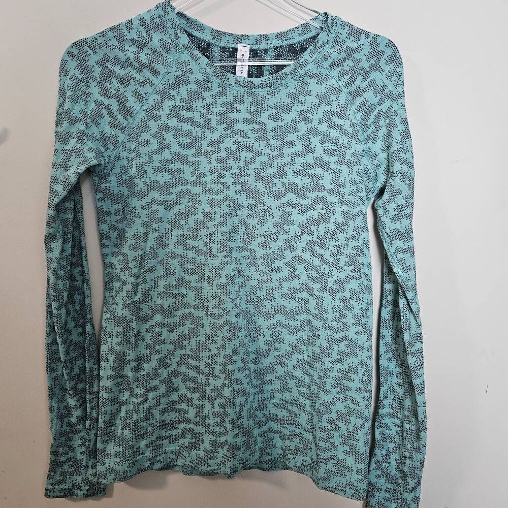 Athleta Momentum Seamless Top Medium Printed Teal Black Design Long Sleeve 98392